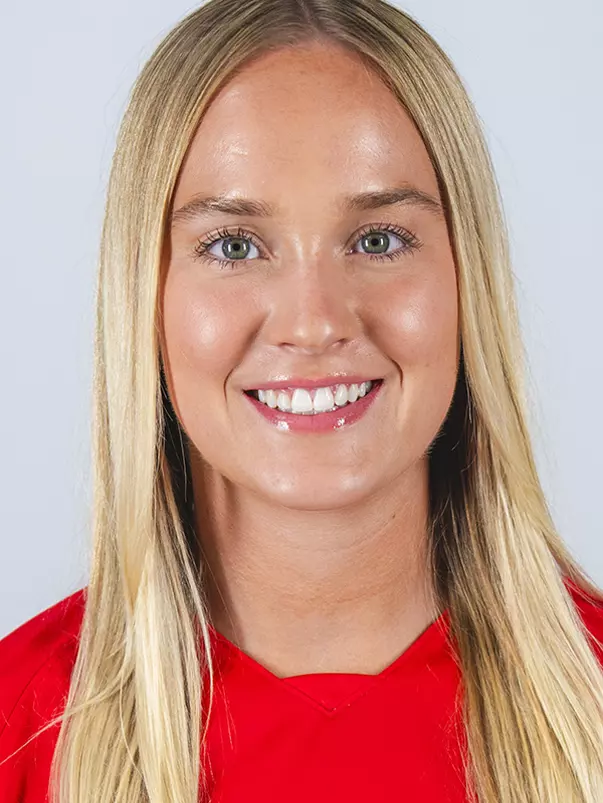 Sophia Louder Headshot