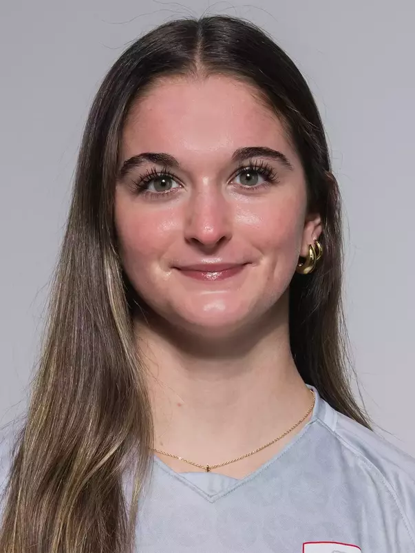 Eaton__Isla Headshot