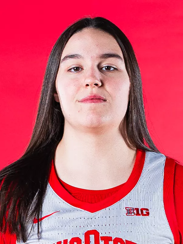 Adriana Diaz Headshot