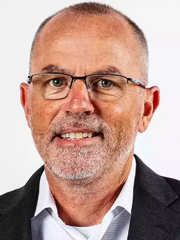 Todd Schaefer headshot
