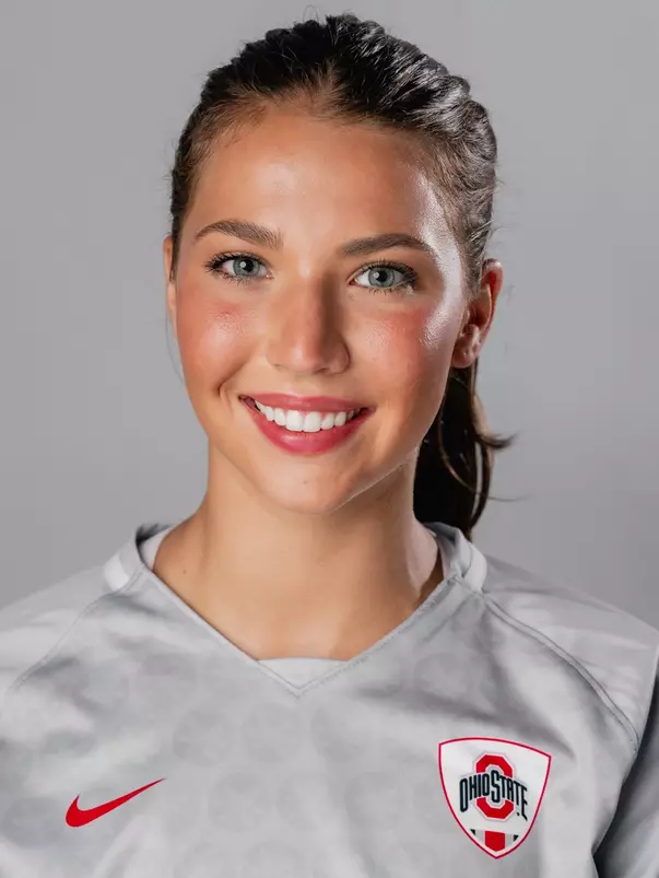 Lily Danner Headshot
