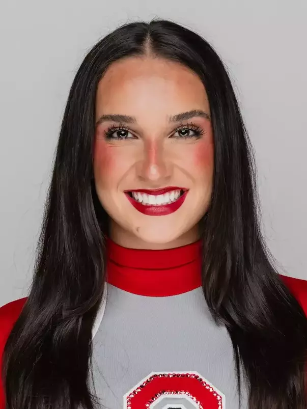 Emma Hellenkamp Headshot