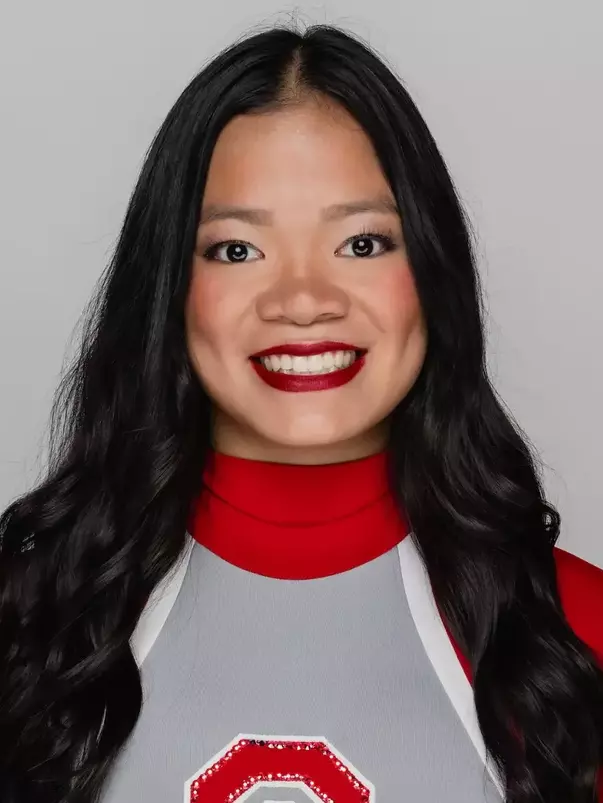 Naomi Wei Headshot
