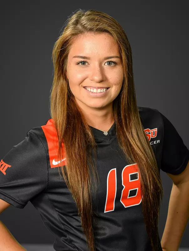 Lauren Reyes 2015 headshot