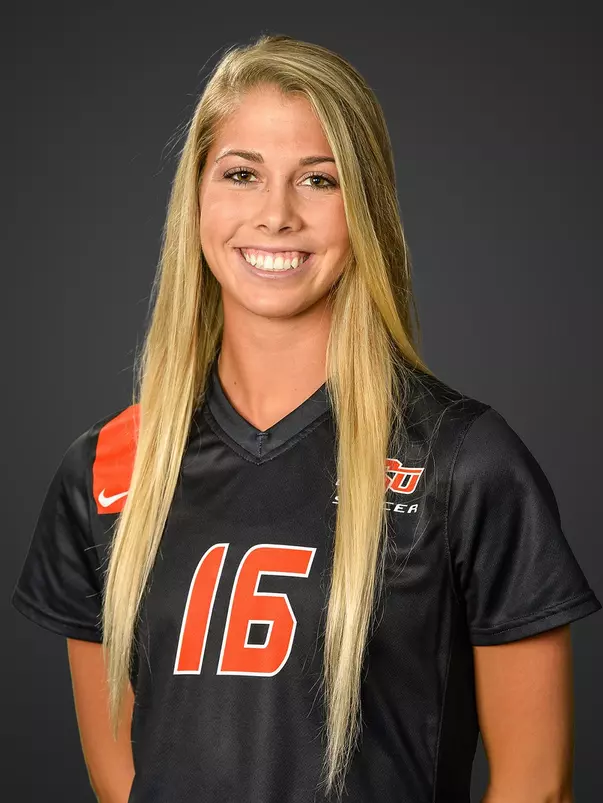 Tori Ruszkowski 2015 headshot