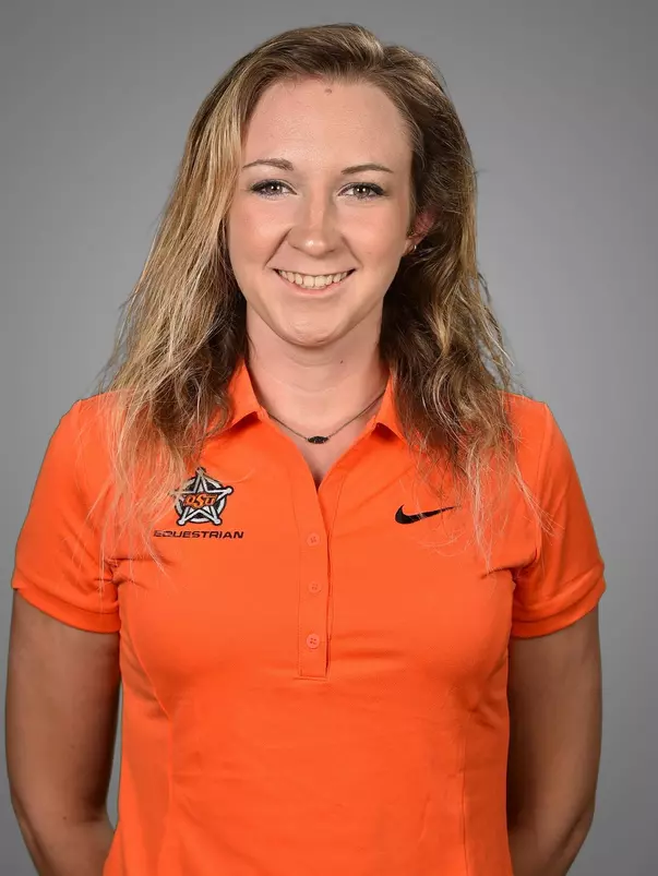 Amber_Smith_2018_Headshot