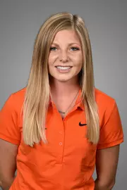 Hallie_McClintock_2018_Headshot