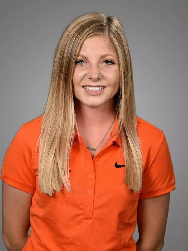 Hallie_McClintock_2018_Headshot