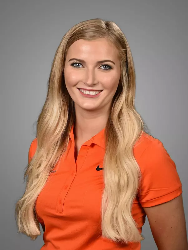 Emma_Verplank_2018_Headshot