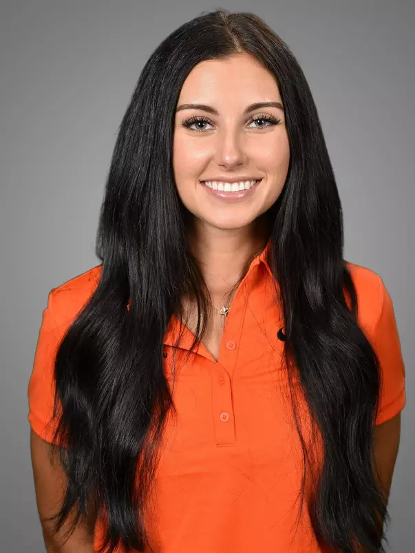 Kaylee_Pinkley_2018_Headshot