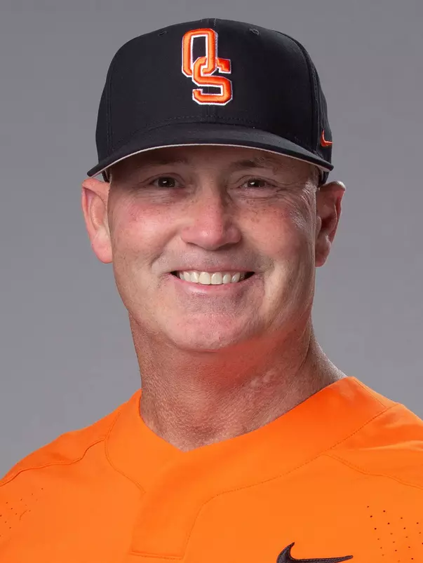 Lees headshot - 2019