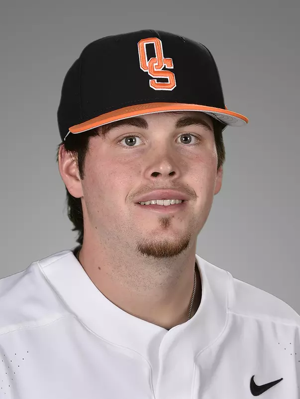 Elliott headshot 2020