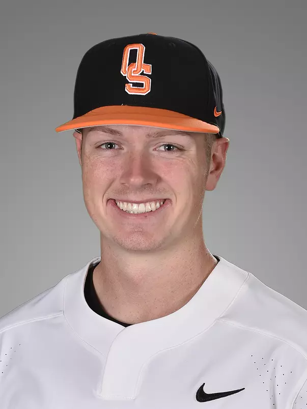 Taylor_Riley headshot 2020