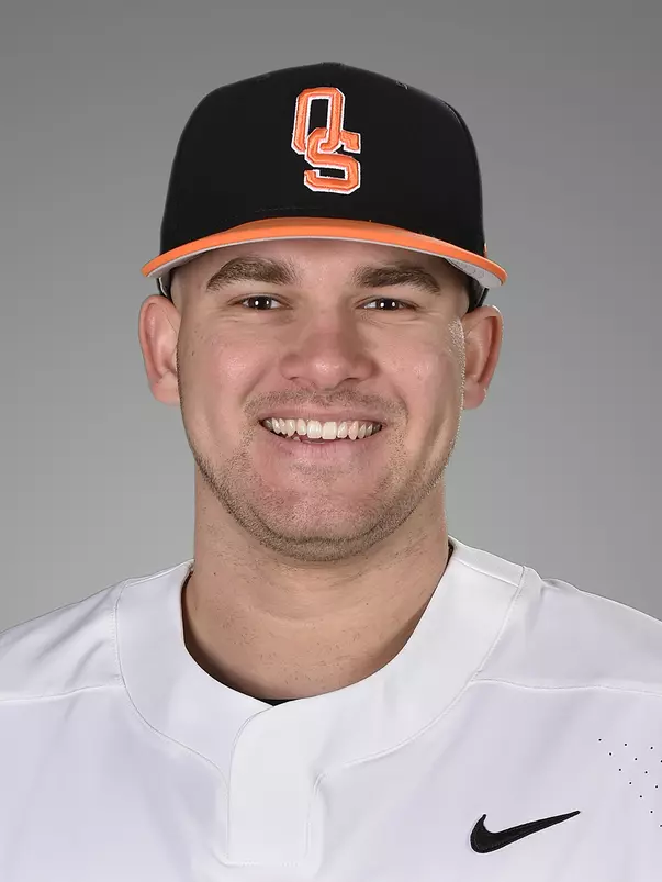 Van Leeuwen headshot 2020