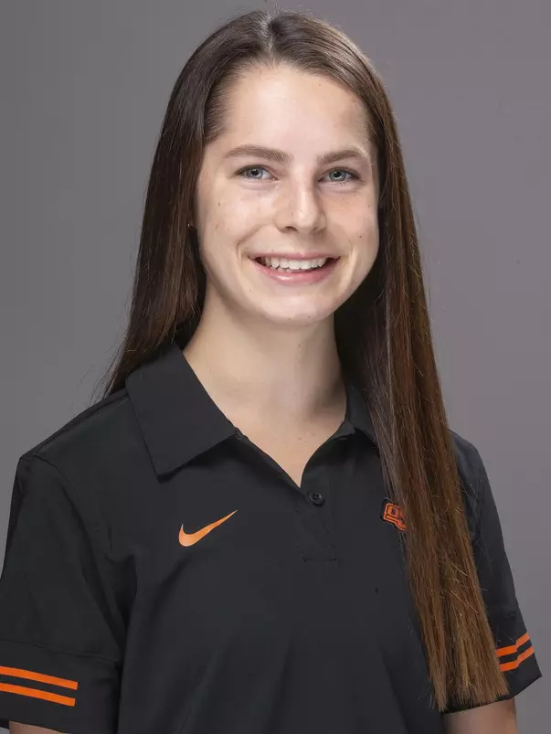 Molly Humes 2020 Headshot