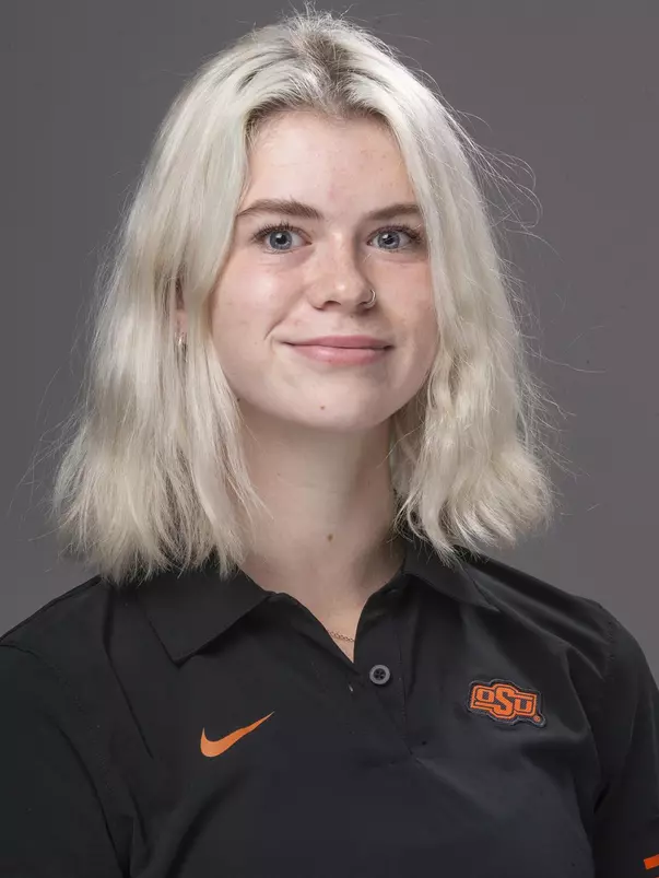 Stephanie Moss 2020 Headshot