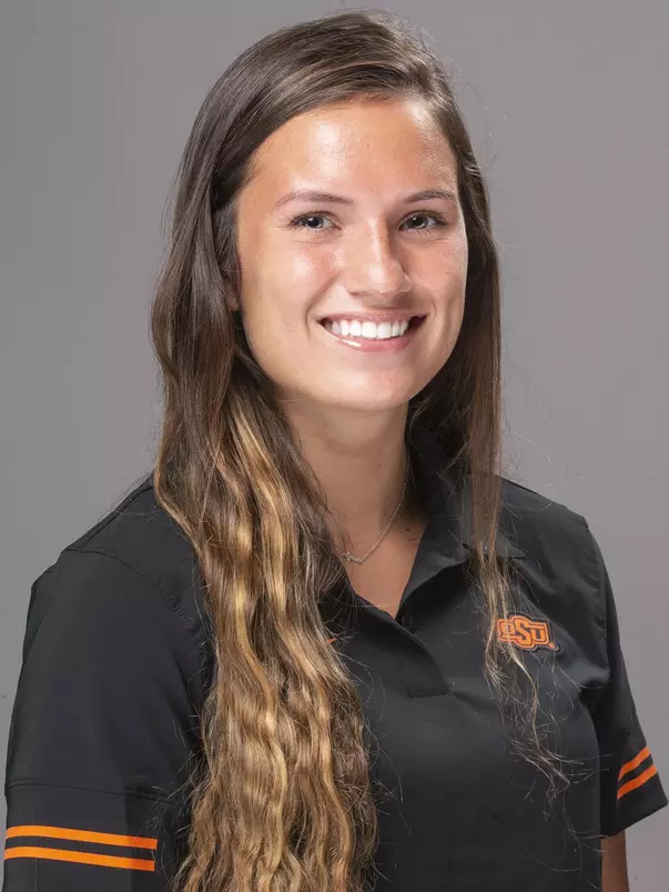 Michaela Travers 2020 Headshot