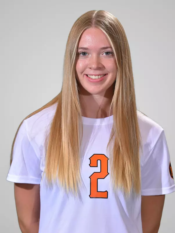 Hannah Chance 2021 headshot