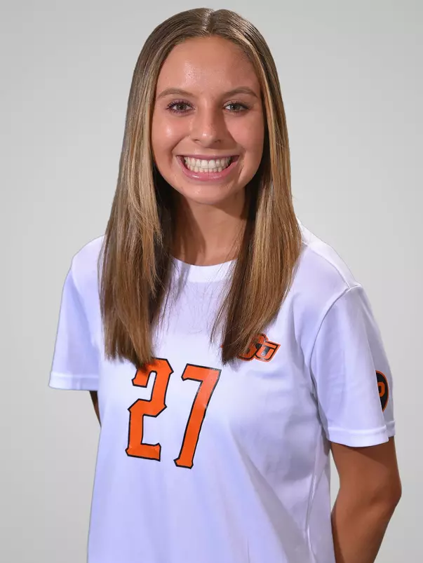 Rebekah George 2021 headshot