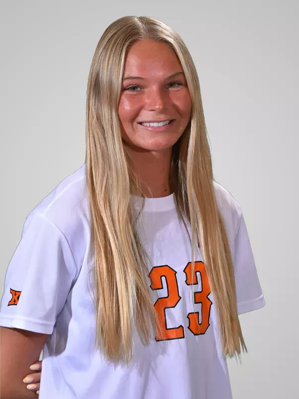 Megan Haines 2021 headshot