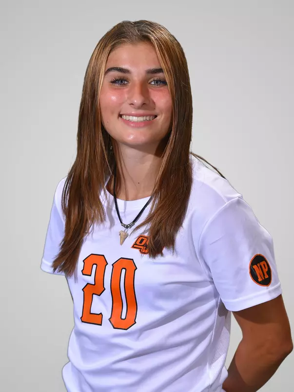 Anna Hurley 2021 headshot