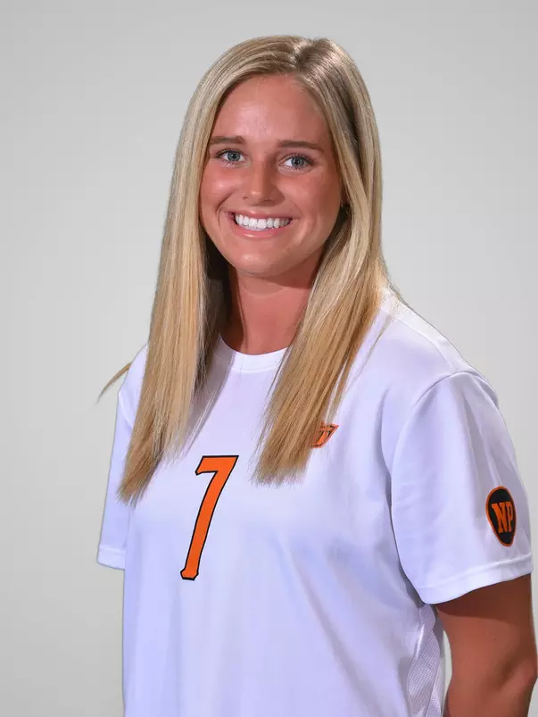 Ally Jackson 2021 headshot