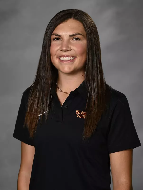 Grace McReynolds Headshot