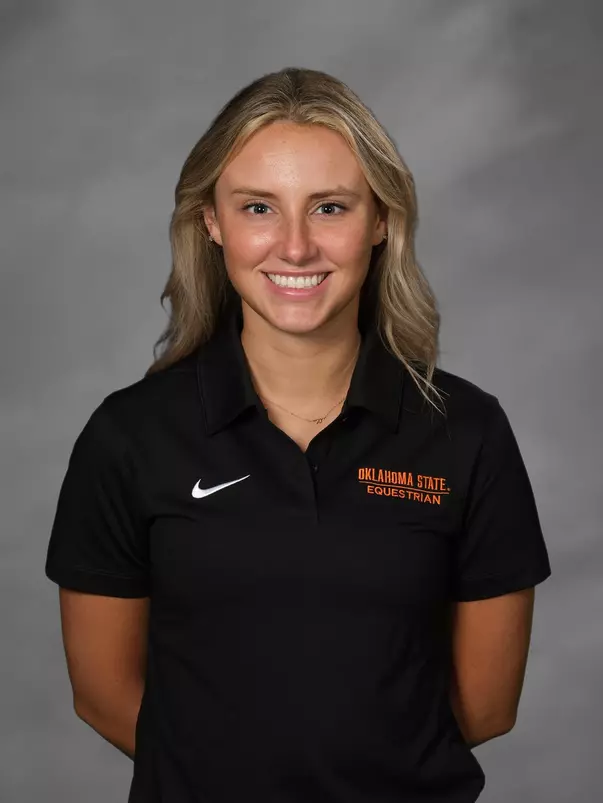 Lauren Jost Headshot