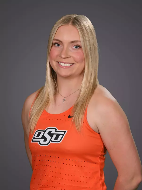 Amber Hochstatter Headshot