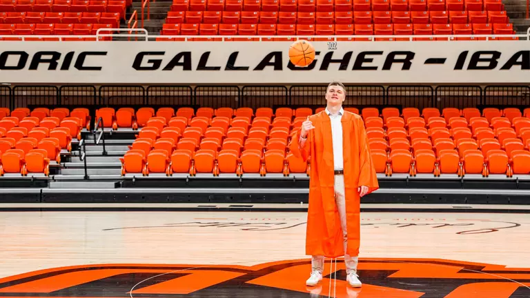 Sager selected as CEAT’s Orange Gown recipient