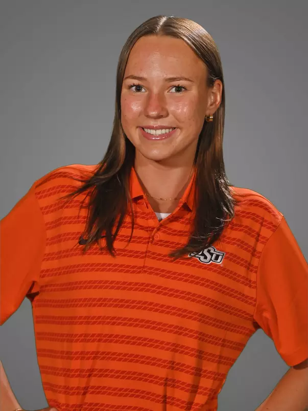 Katie Armstrong Headshot