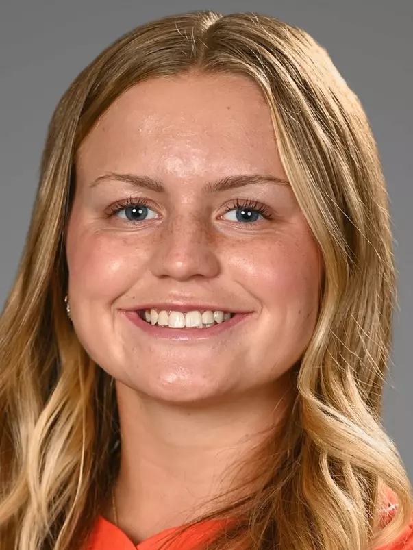 Madison Hoffman 2025 Headshot