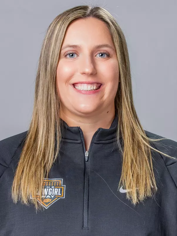 Carrie Eberle Headshot 2025