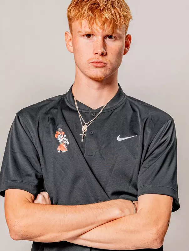 Finn Hopfe Headshot