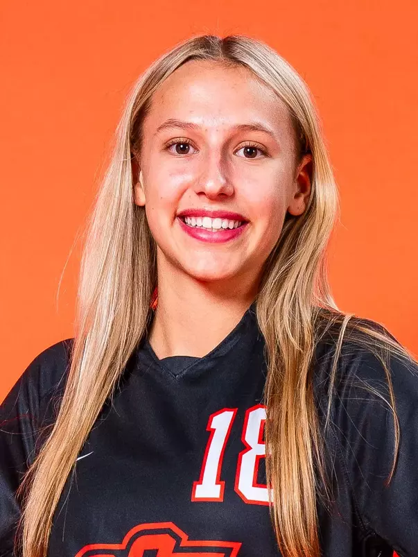 Image Taken at Recruit Photoshoot, Thursday, Aug 22, 2024, Studio, Stillwater, Oklahoma. Andy Crown/OSU Athletics. Kayla Butki