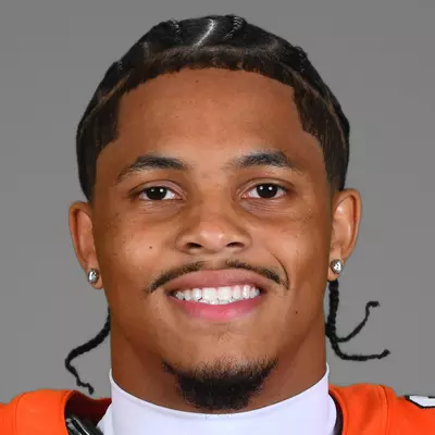 Kollin Lewis headshot
