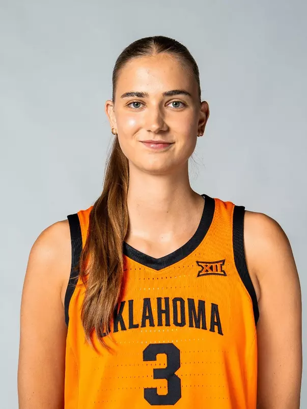 Mojca Jelenc Headshot