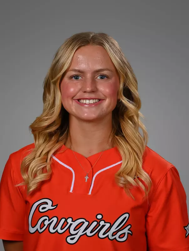 Madison Hoffman headshot