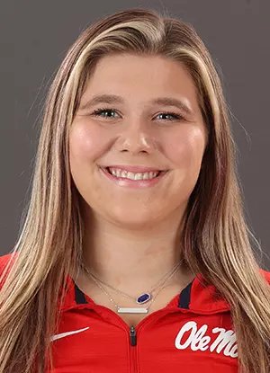 Catelyn Riley Headshot