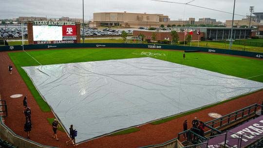 Image related to Softball’s Game Two Suspended Until Sunday