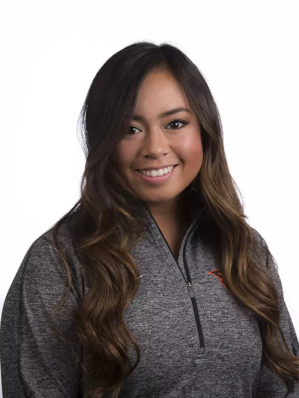 Isleta, Czsarina 2015