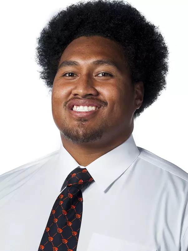 Gus Lavaka head shot 16