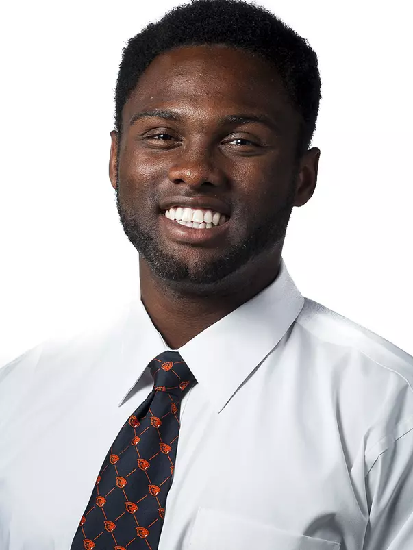 Kyle White head shot 16