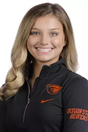 Kaitlin Campbell head shot 16