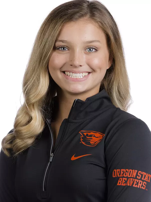 Kaitlin Campbell head shot 16