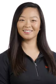 Elizabeth Yu head shot 16