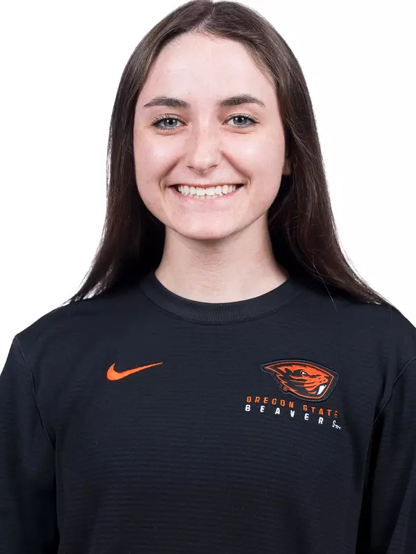 Schultz_Nicki_2021-22