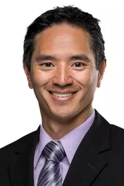 Dr. Leyen Vu
