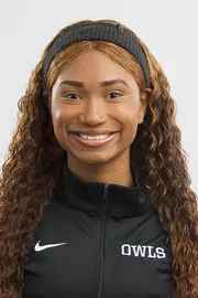 Deyona Banks Headshot
