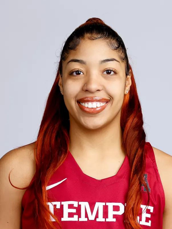 Denise Solis Headshot